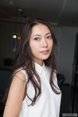 男生接吻时喜欢包住女生嘴唇